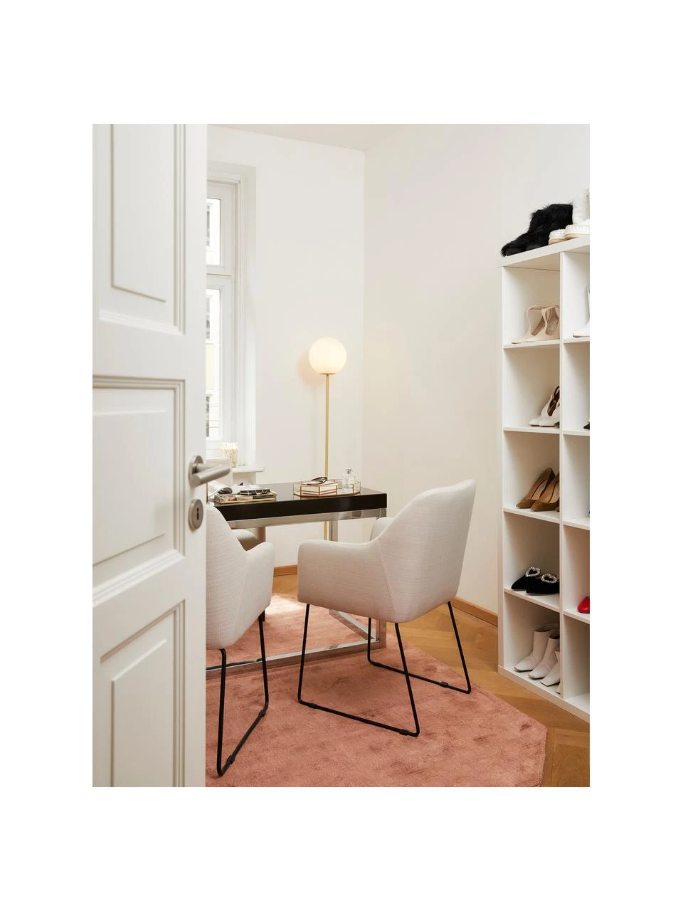 Westwing Collection Armlehnstuhl Isla in Cremeweiß, B 60 x T 62 cm 4 Westwing Collection Armlehnstuhl Isla in Cremeweiß, B 60 x T 62 cm – Bild 2