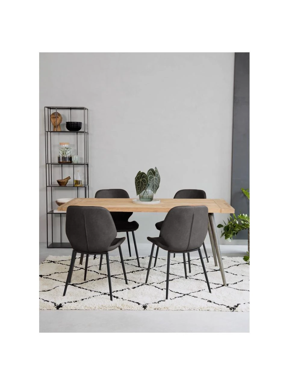 Westwing Collection Kunstleder-Polsterstühle Louis, 2 Stück, B 44 x T 58 cm 4 Westwing Collection Kunstleder-Polsterstühle Louis, 2 Stück, B 44 x T 58 cm – Bild 2